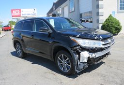 2017 Toyota Highlander - Image 1