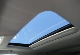 2017 Toyota Highlander - Image 43