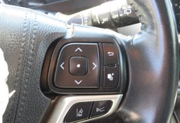 2017 Toyota Highlander - Image 34