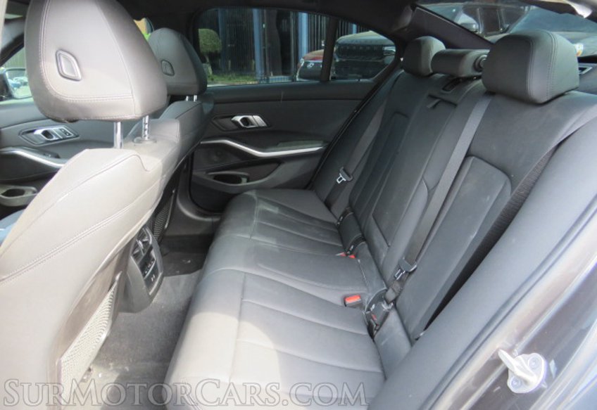2021 BMW 3 Series - Image 31
