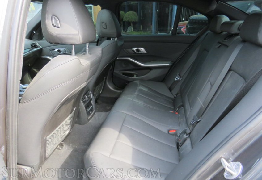 2021 BMW 3 Series - Image 29