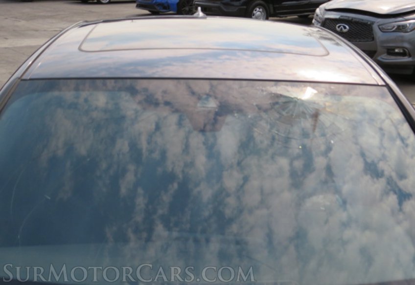 2021 BMW 3 Series - Image 13