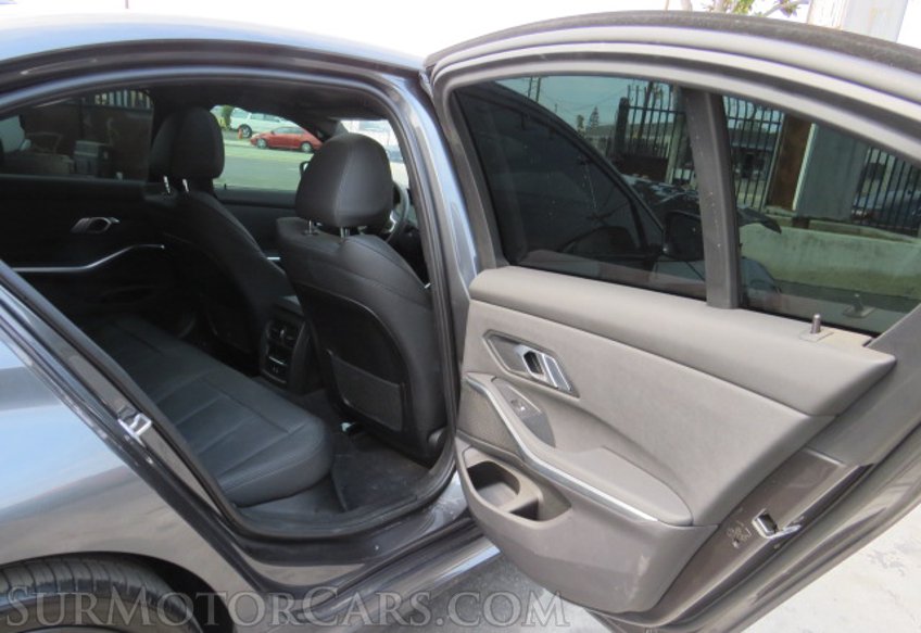 2021 BMW 3 Series - Image 24