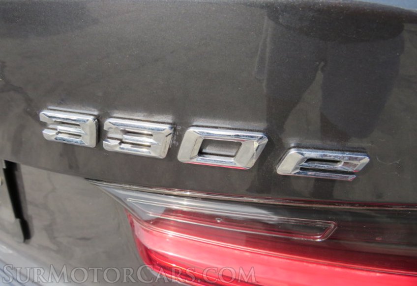 2021 BMW 3 Series - Image 19