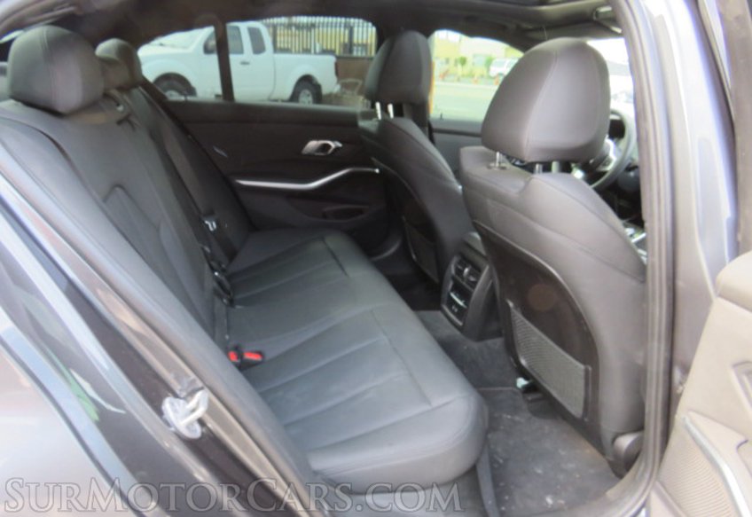 2021 BMW 3 Series - Image 30