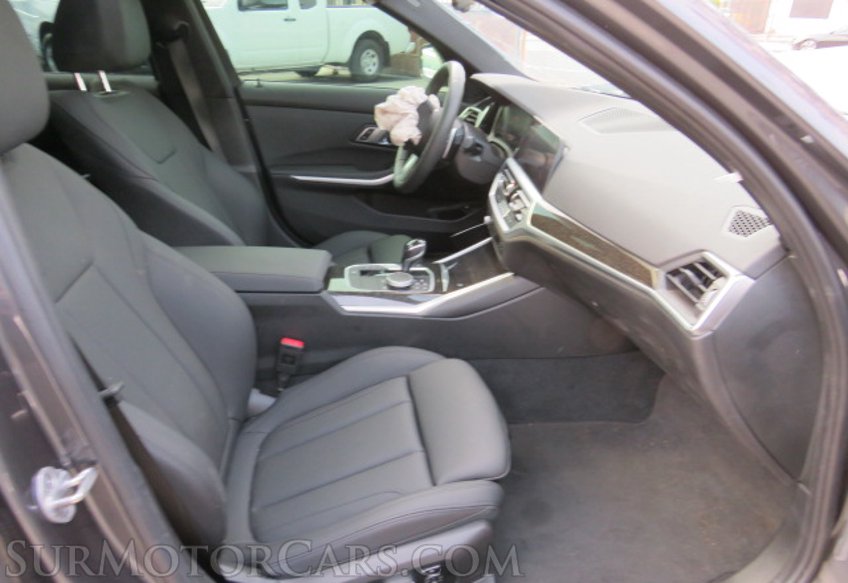2021 BMW 3 Series - Image 28