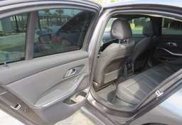 2021 BMW 3 Series - Image 23