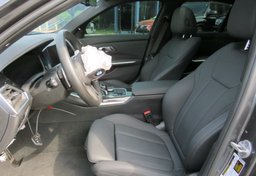 2021 BMW 3 Series - Image 25