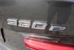 2021 BMW 3 Series - Image 19