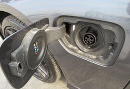 2021 BMW 3 Series - Image 16