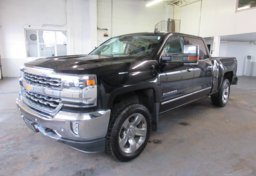 2017 Chevrolet Silverado 1500 - Image 3