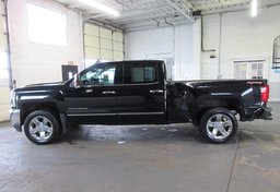 2017 Chevrolet Silverado 1500 - Image 11