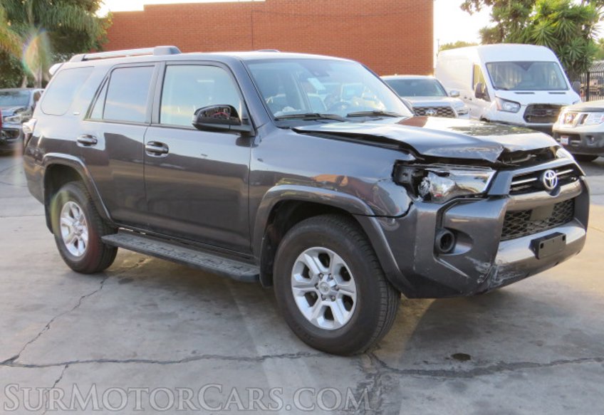 2022 Toyota 4Runner - Image 4