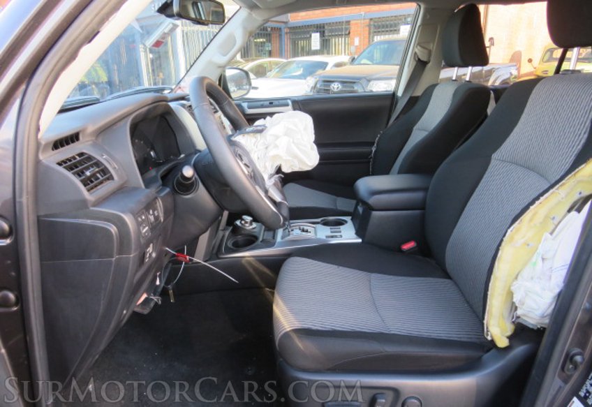 2022 Toyota 4Runner - Image 23