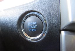 2022 Toyota 4Runner - Image 38