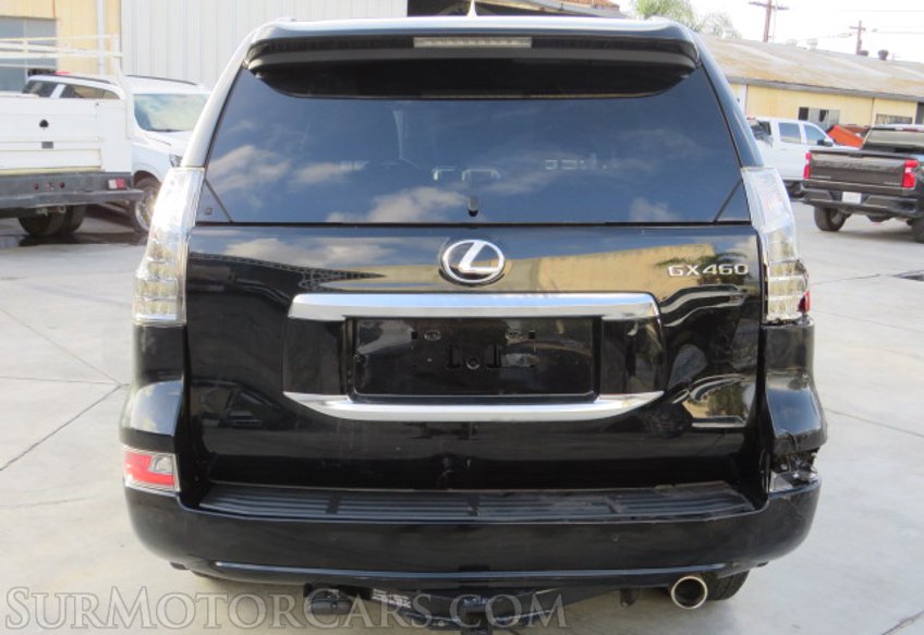 2021 Lexus GX - Image 11