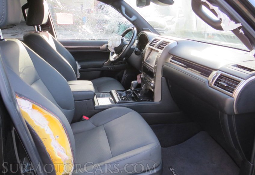 2021 Lexus GX - Image 24