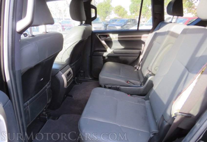 2021 Lexus GX - Image 29