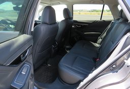 2021 Subaru Outback - Image 31