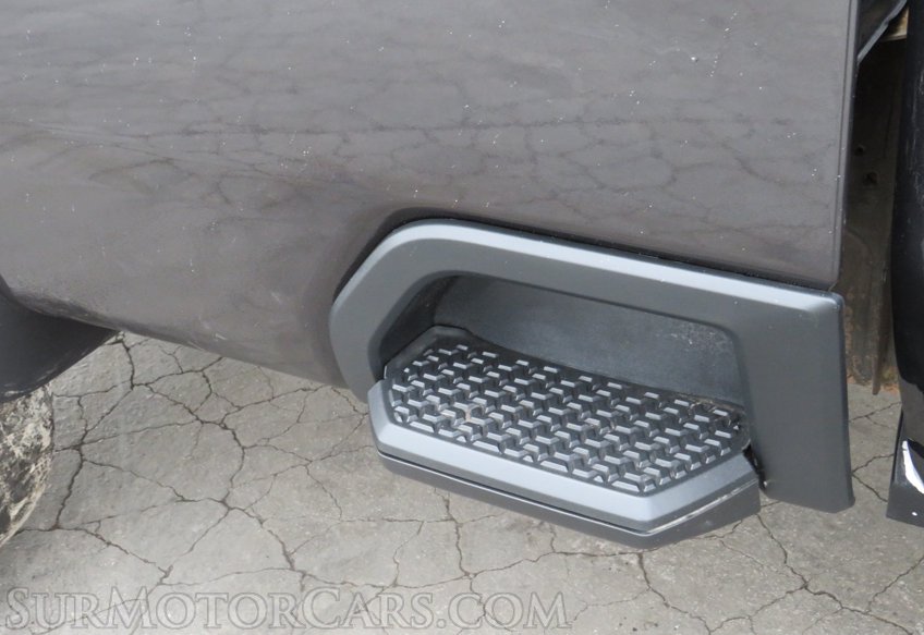 2020 GMC Sierra 2500HD - Image 25