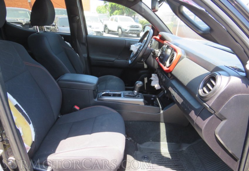 2019 Toyota Tacoma 4WD - Image 30