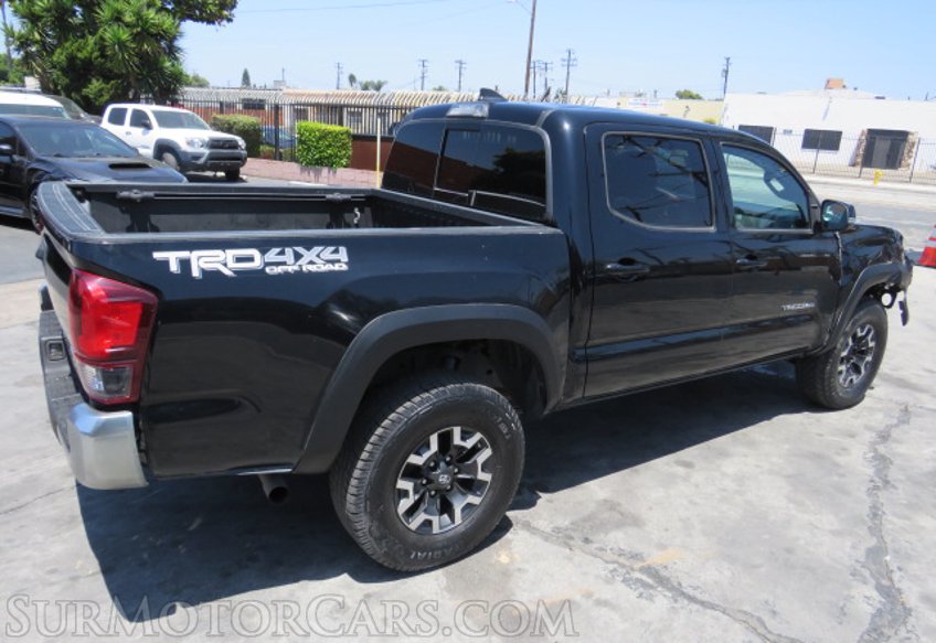 2019 Toyota Tacoma 4WD - Image 8