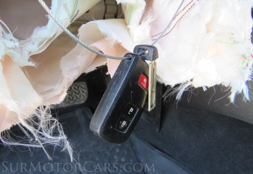 2019 Toyota Tacoma 4WD - Image 42