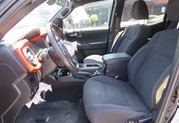 2019 Toyota Tacoma 4WD - Image 31