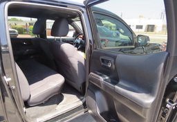 2019 Toyota Tacoma 4WD - Image 27