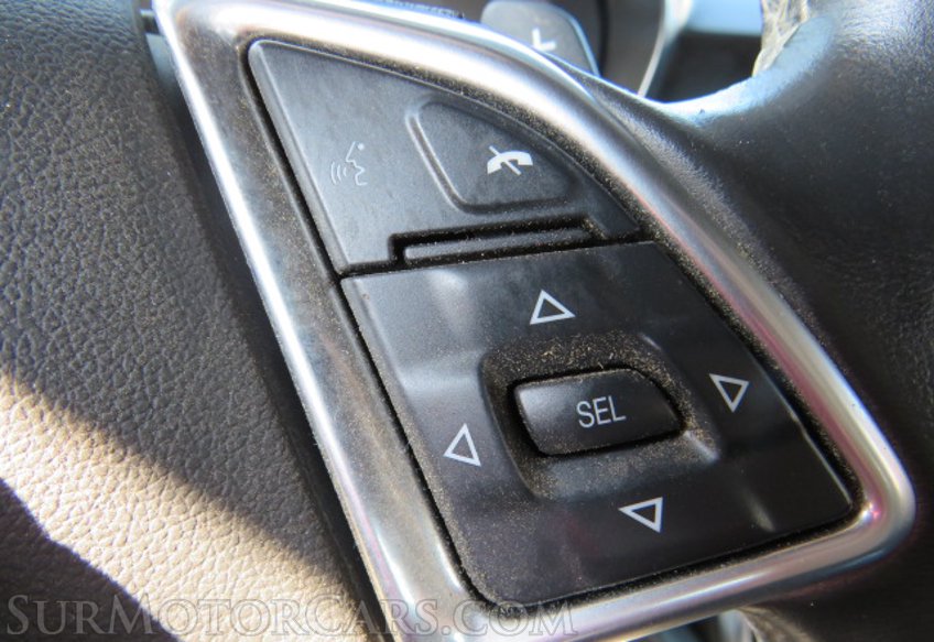 2020 Chevrolet Camaro - Image 33