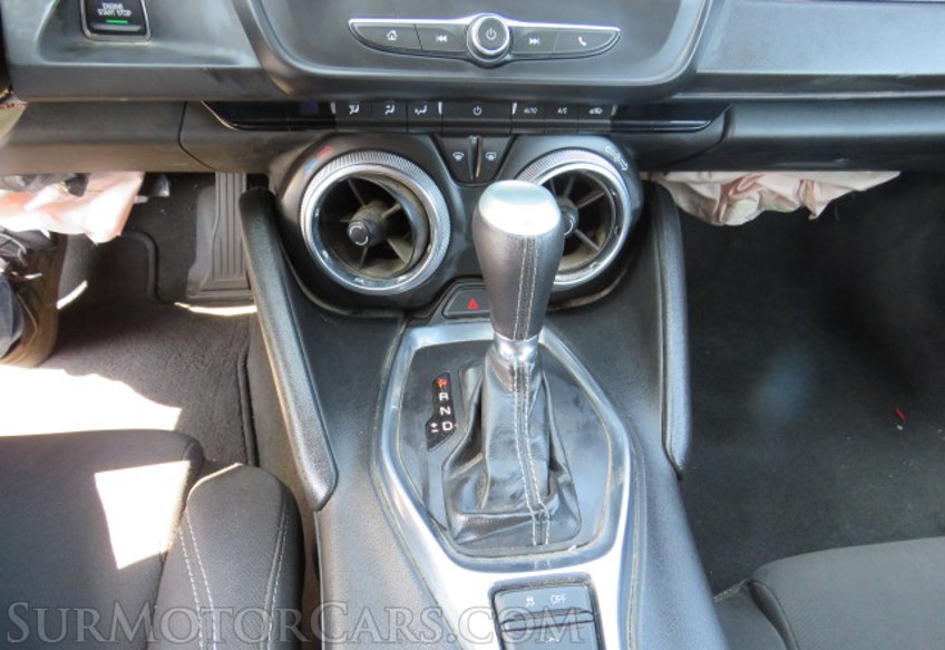 2020 Chevrolet Camaro - Image 38