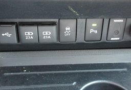 2020 Toyota Tundra - Image 61