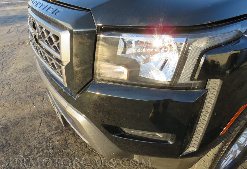 2022 Nissan Frontier - Image 16