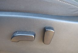 2022 Nissan Frontier - Image 52