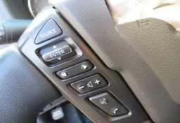 2022 Nissan Frontier - Image 36