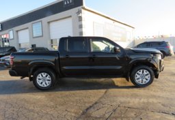 2022 Nissan Frontier - Image 9