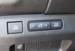 2022 Nissan Frontier - Image 45