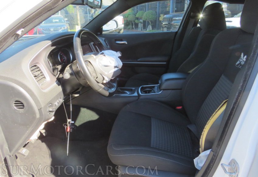 2020 Dodge Charger - Image 25