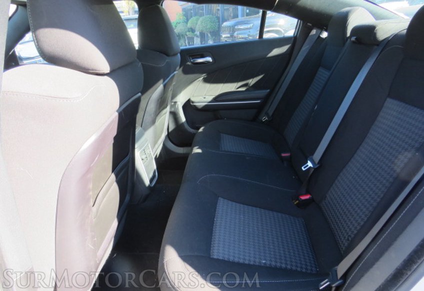2020 Dodge Charger - Image 28
