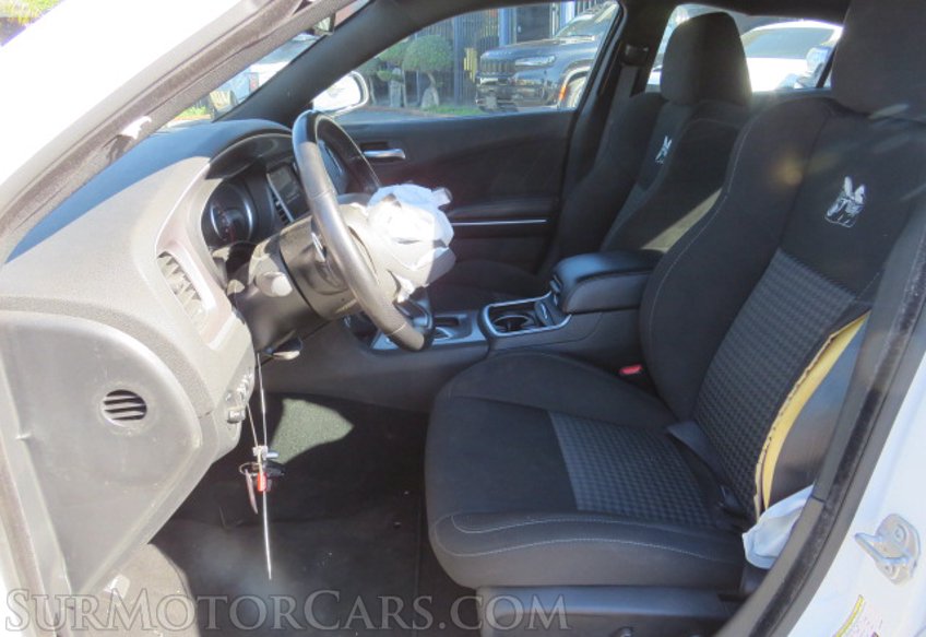 2020 Dodge Charger - Image 27