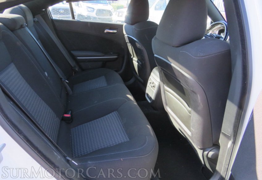 2020 Dodge Charger - Image 29