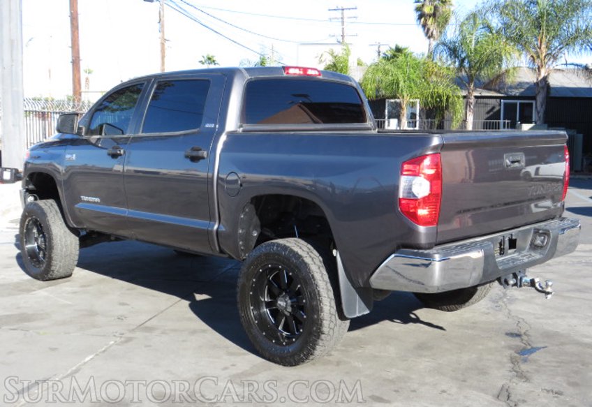 2017 Toyota Tundra - Image 9