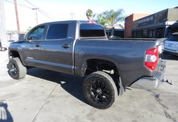 2017 Toyota Tundra - Image 7