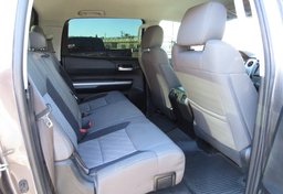 2017 Toyota Tundra - Image 30