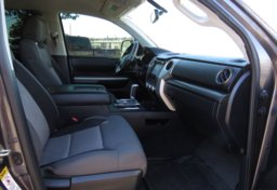 2017 Toyota Tundra - Image 31