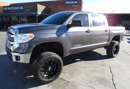 2017 Toyota Tundra - Image 1