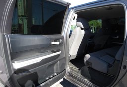 2017 Toyota Tundra - Image 22