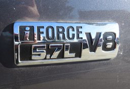 2017 Toyota Tundra - Image 17