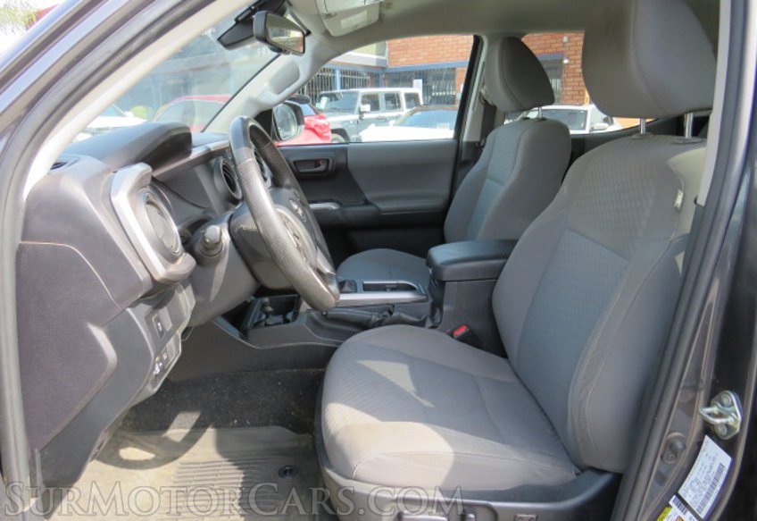 2020 Toyota Tacoma - Image 29