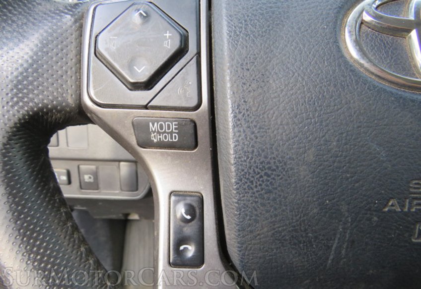 2020 Toyota Tacoma - Image 34